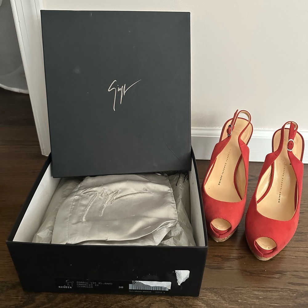 Giuseppe Zanotti Peep-Toe Slingback Sandals